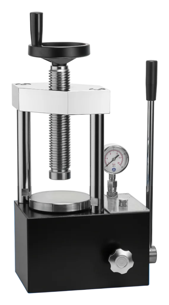 Two-pillar manual hydraulic pellet press with analogue pressure gauge